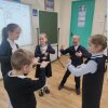 ПОНЕДЕЛЬНИК НАЧИНАЕТСЯ С ЛИНЕЙКИ